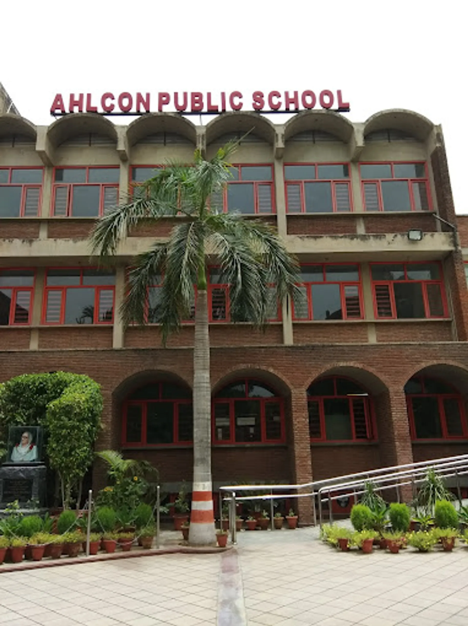 Ahlcon Public School campus