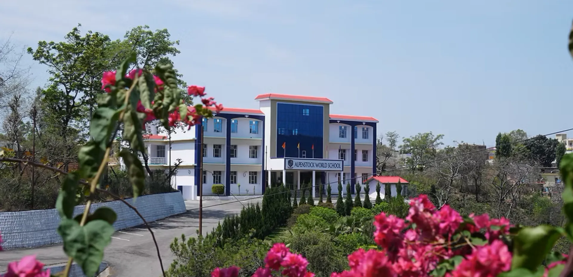 Alpenstock World School