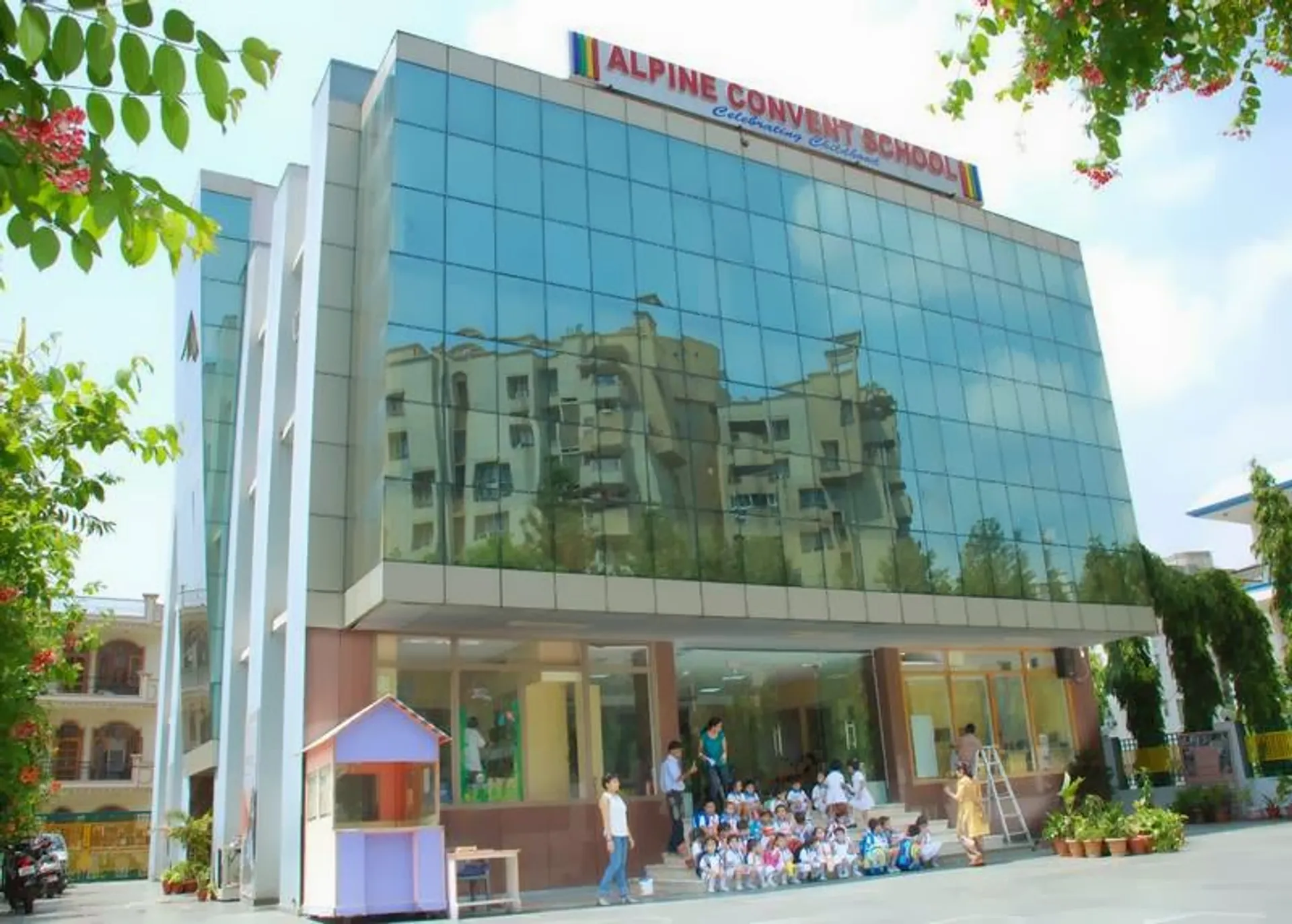 Alpine Convent School campus