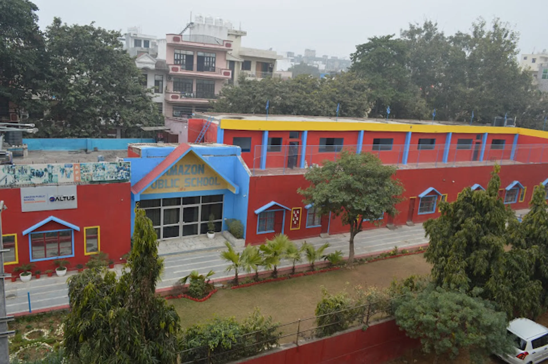 Amazon Public Sr. Sec.School campus