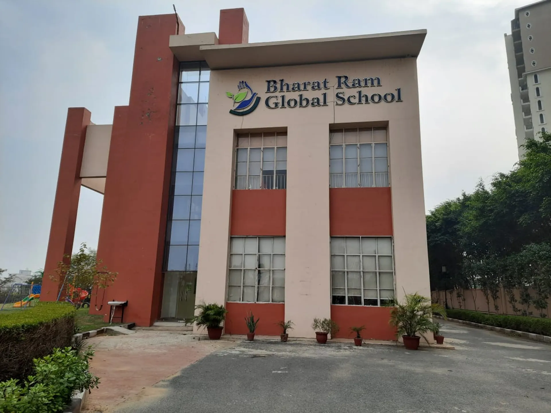Bharat Ram Global School campus