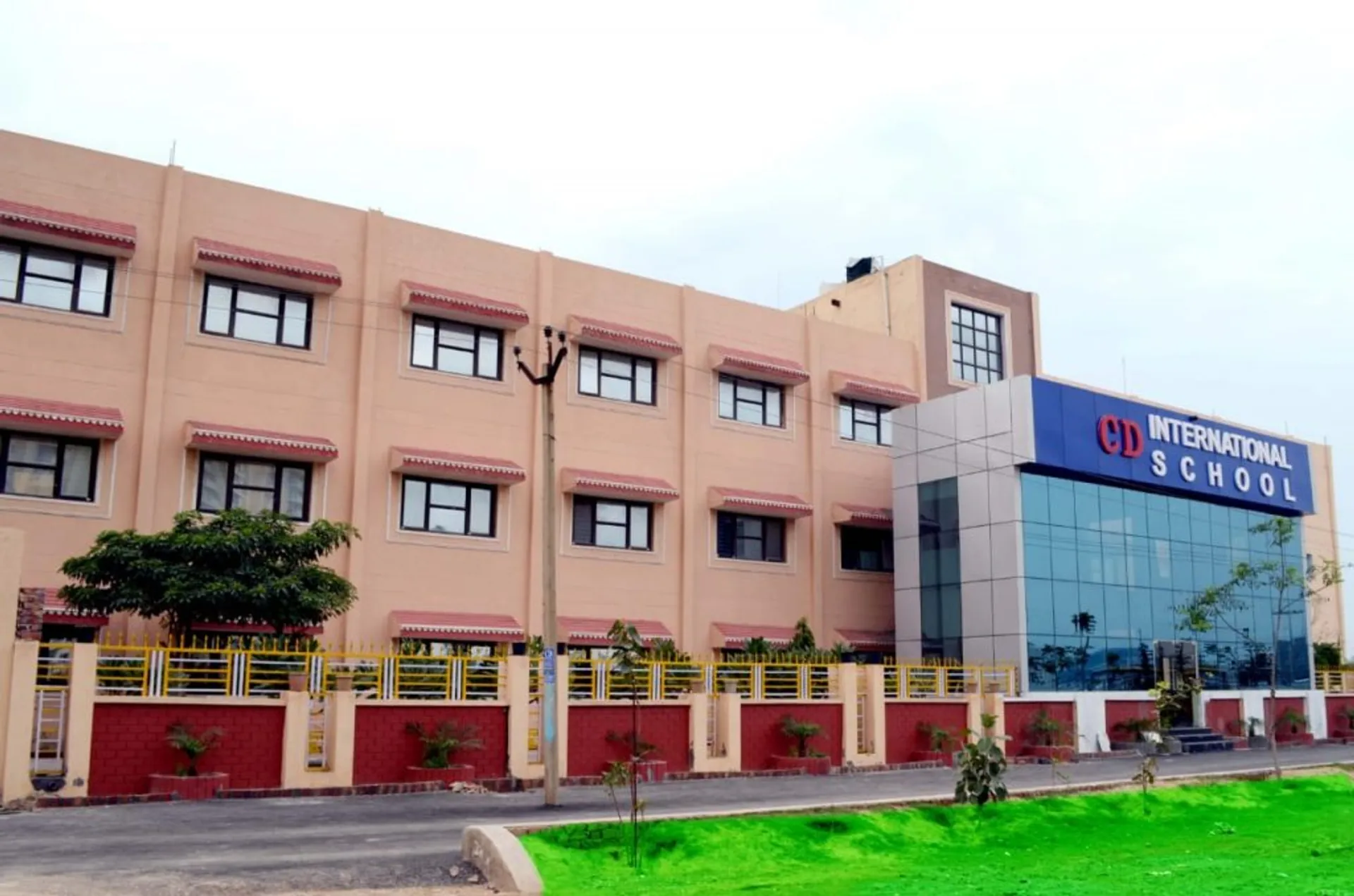 CD International School campus
