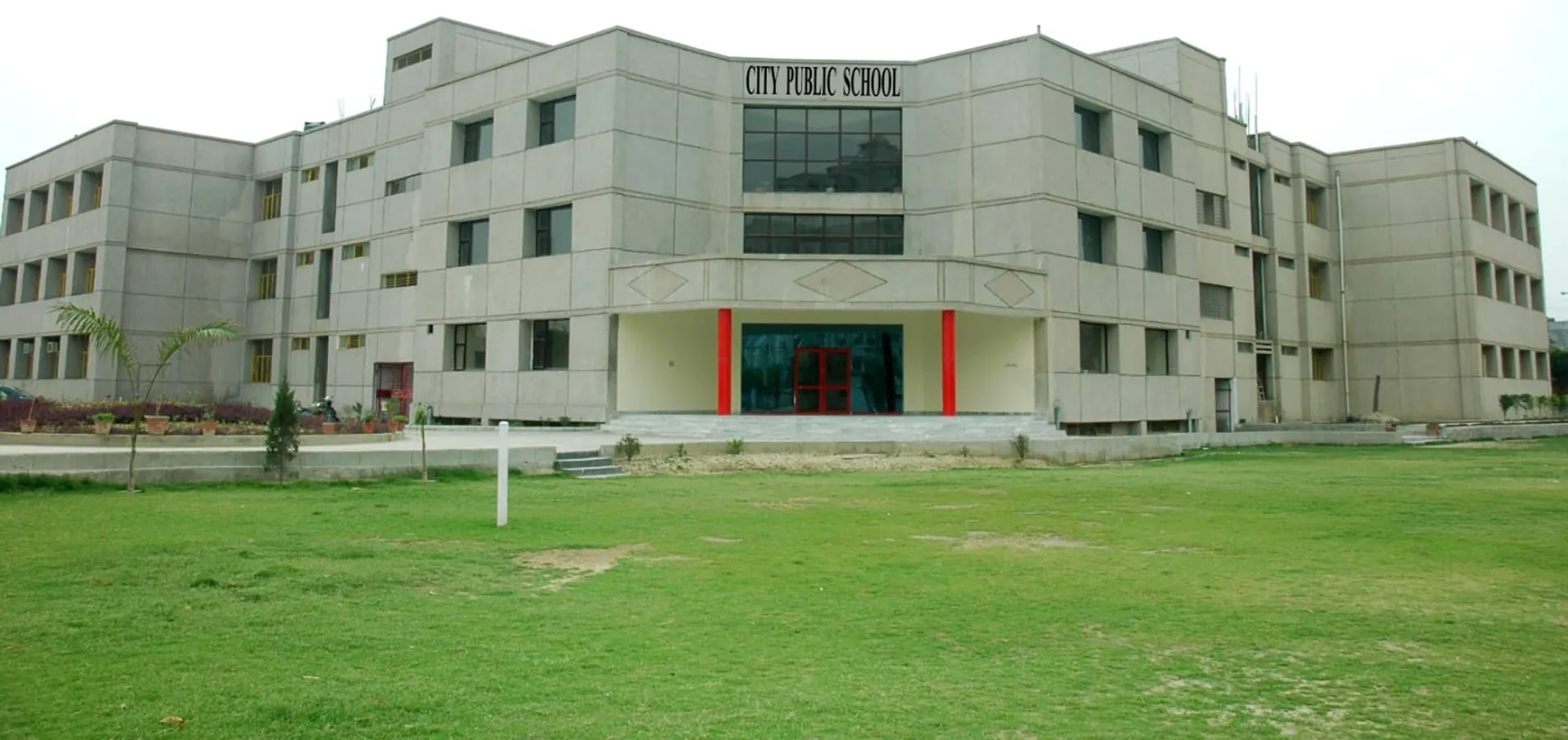 City public school campus