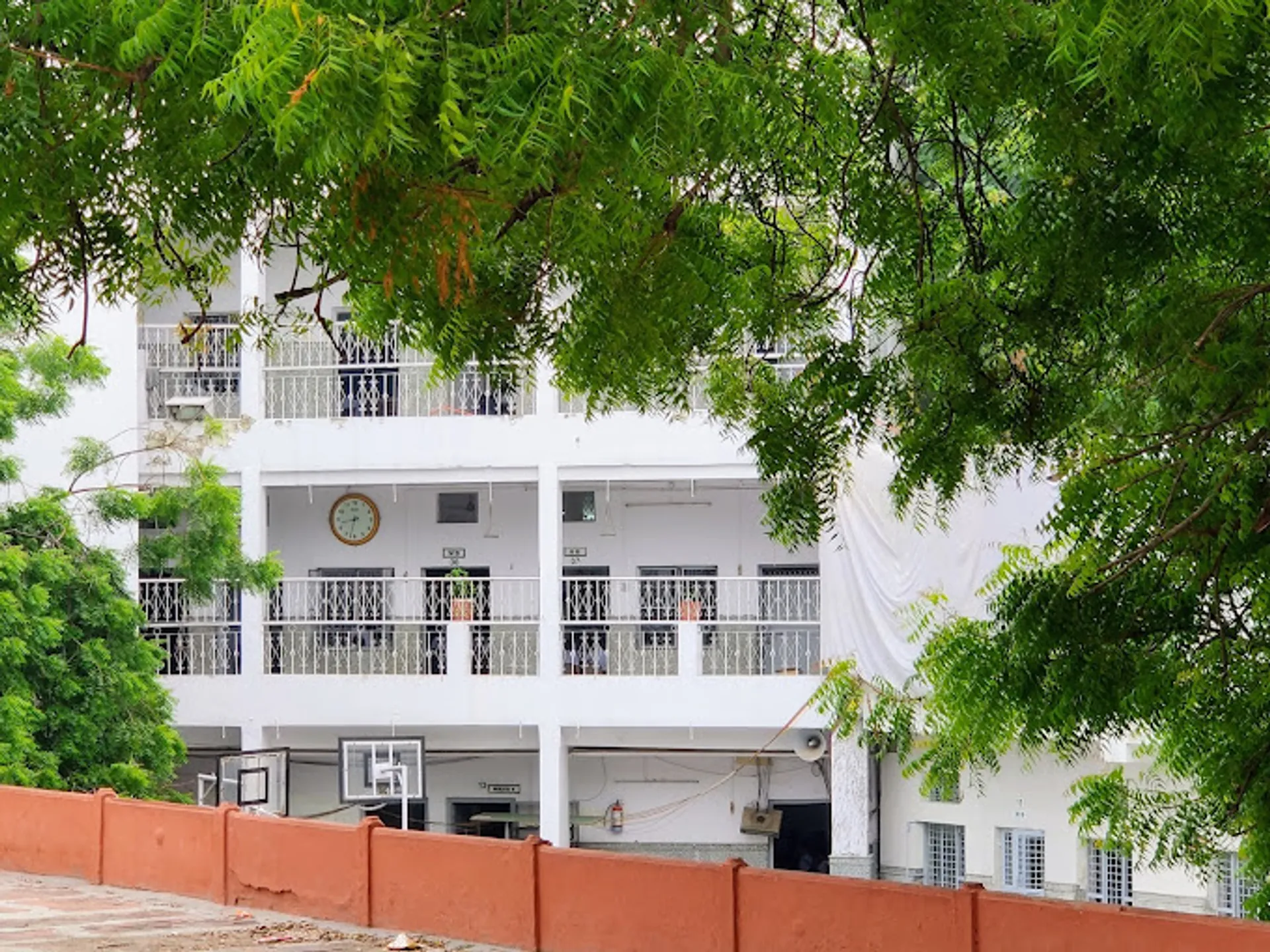 Crescent School campus