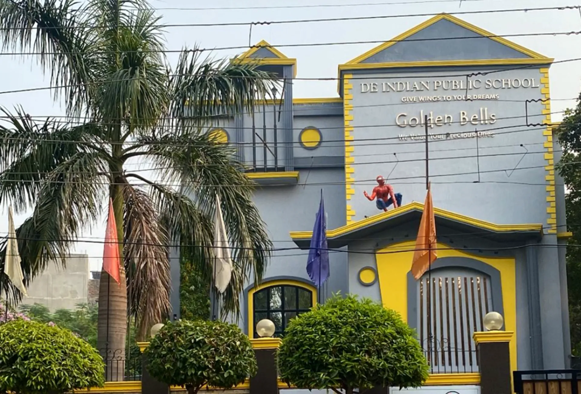 De Indian Public School campus