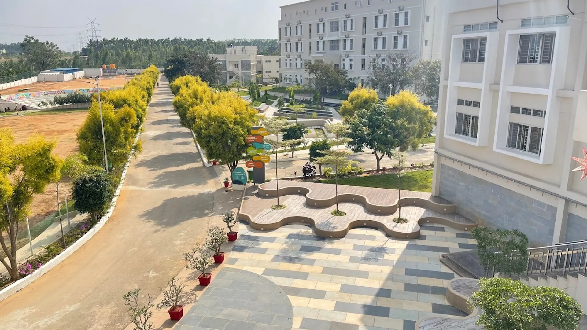 Emerald International School