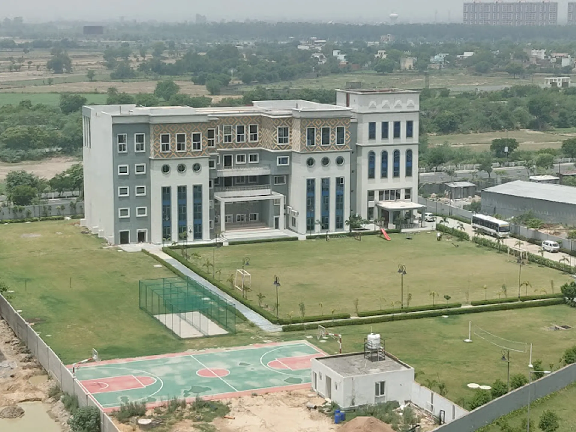 Gaurs International School campus