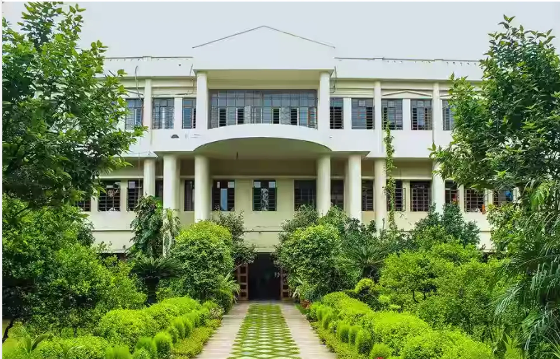 Green Field Public School campus