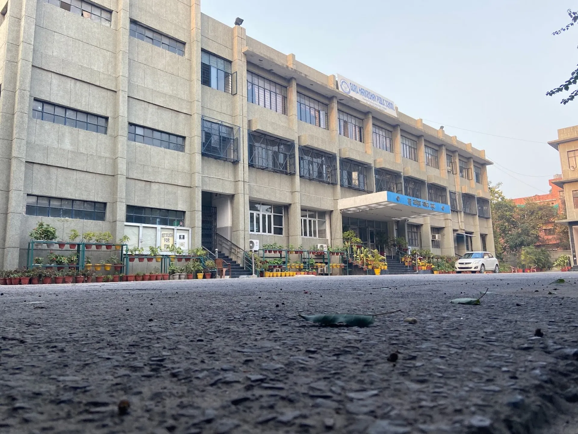 Guru Harkrishan Public School, Hemkunt Colony campus