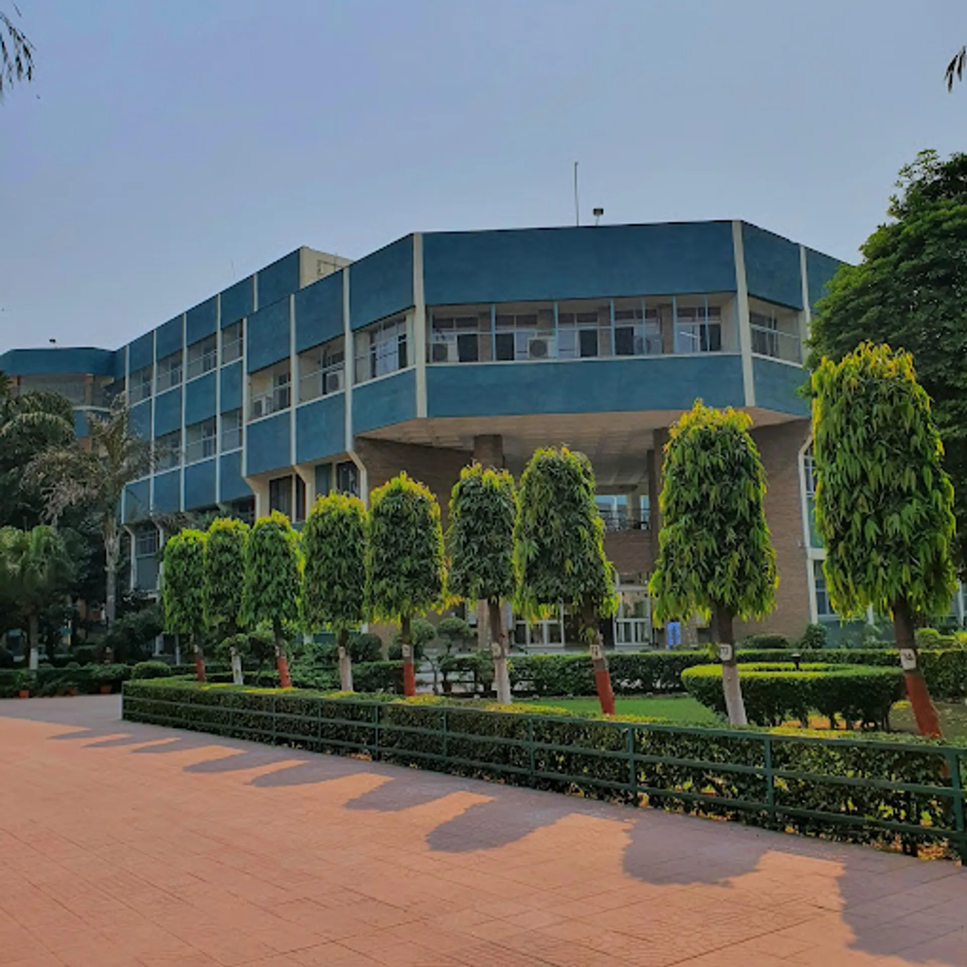 Jaspal Kaur Public School campus