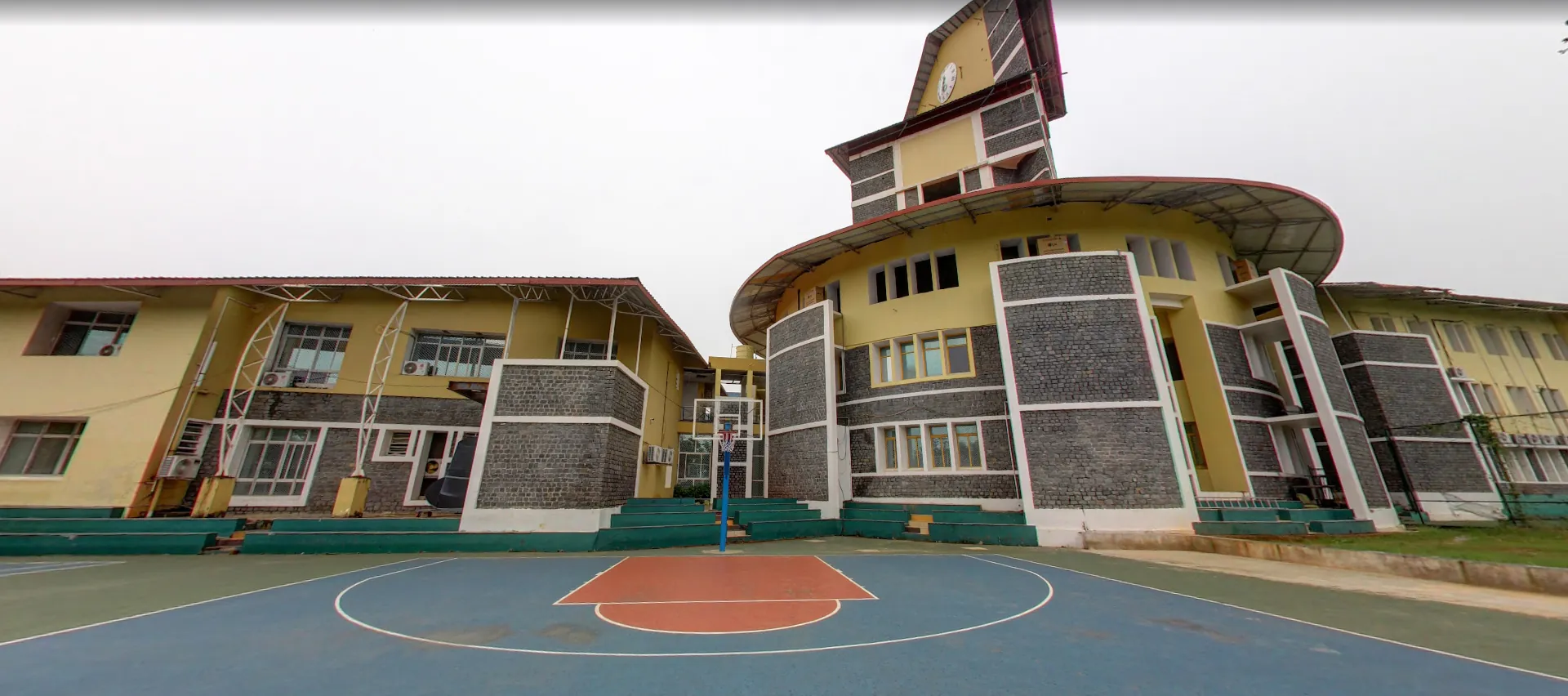 KIIT International School