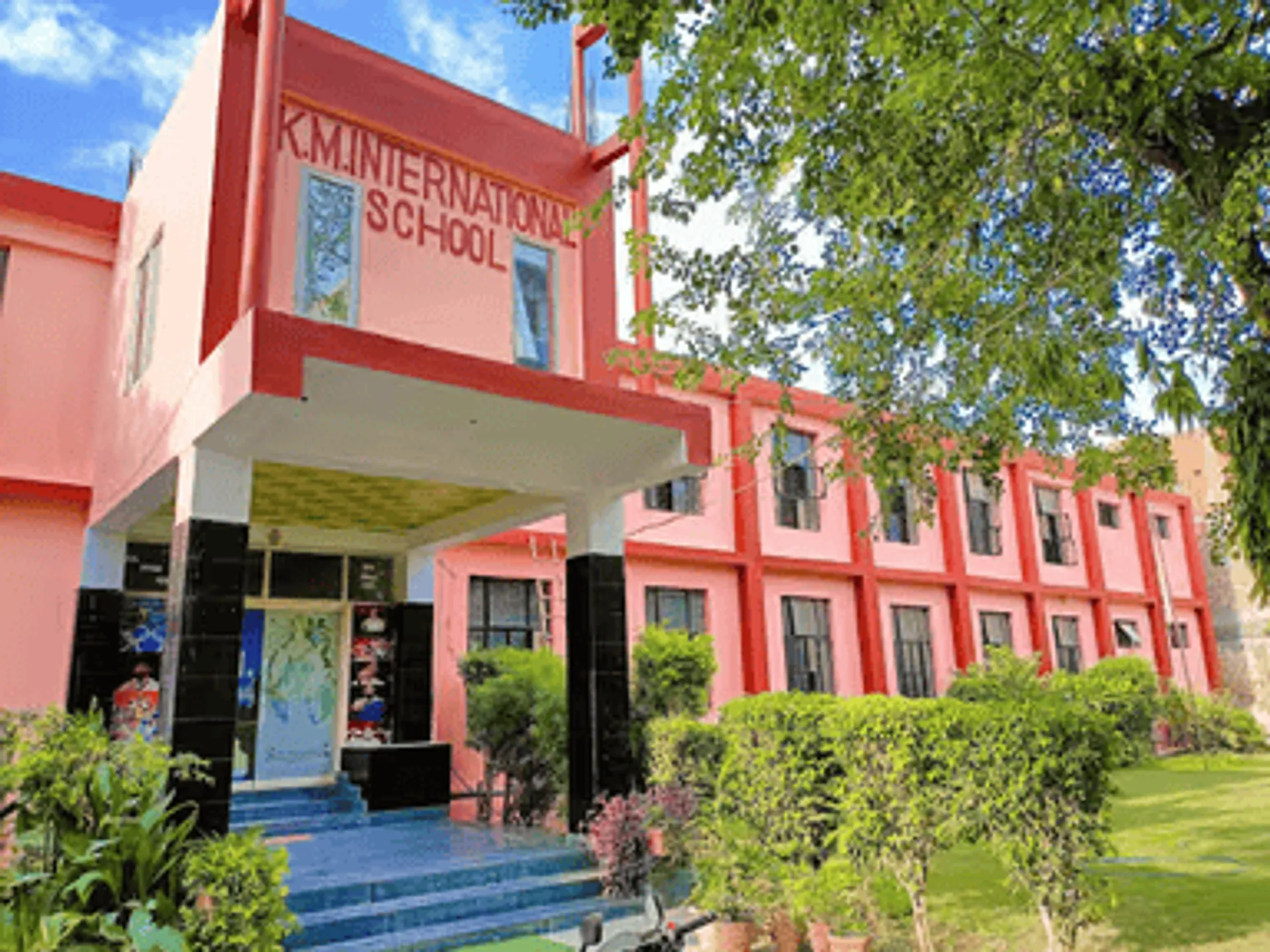KM International School campus