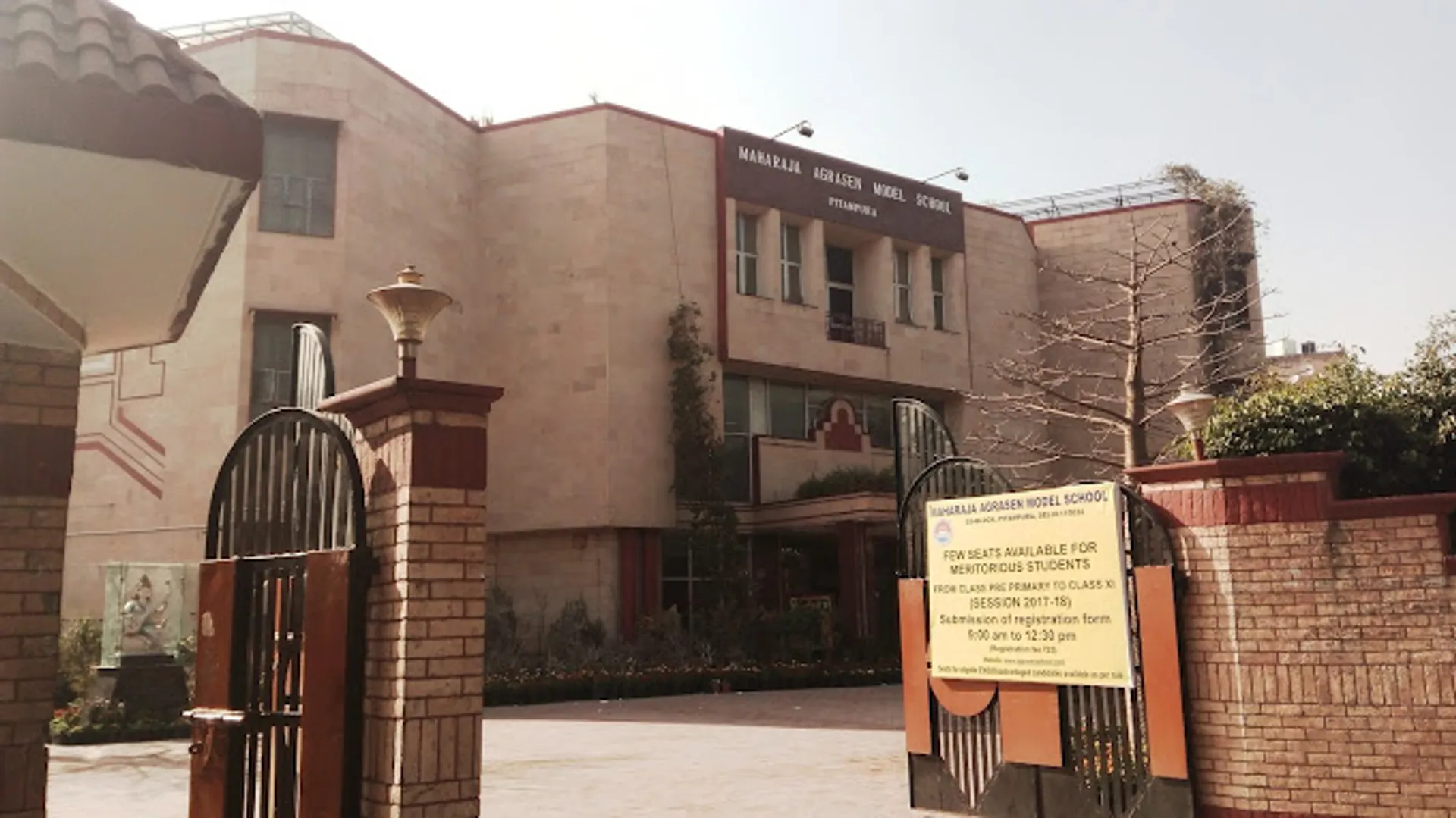 Maharaja Agrasen Model School campus
