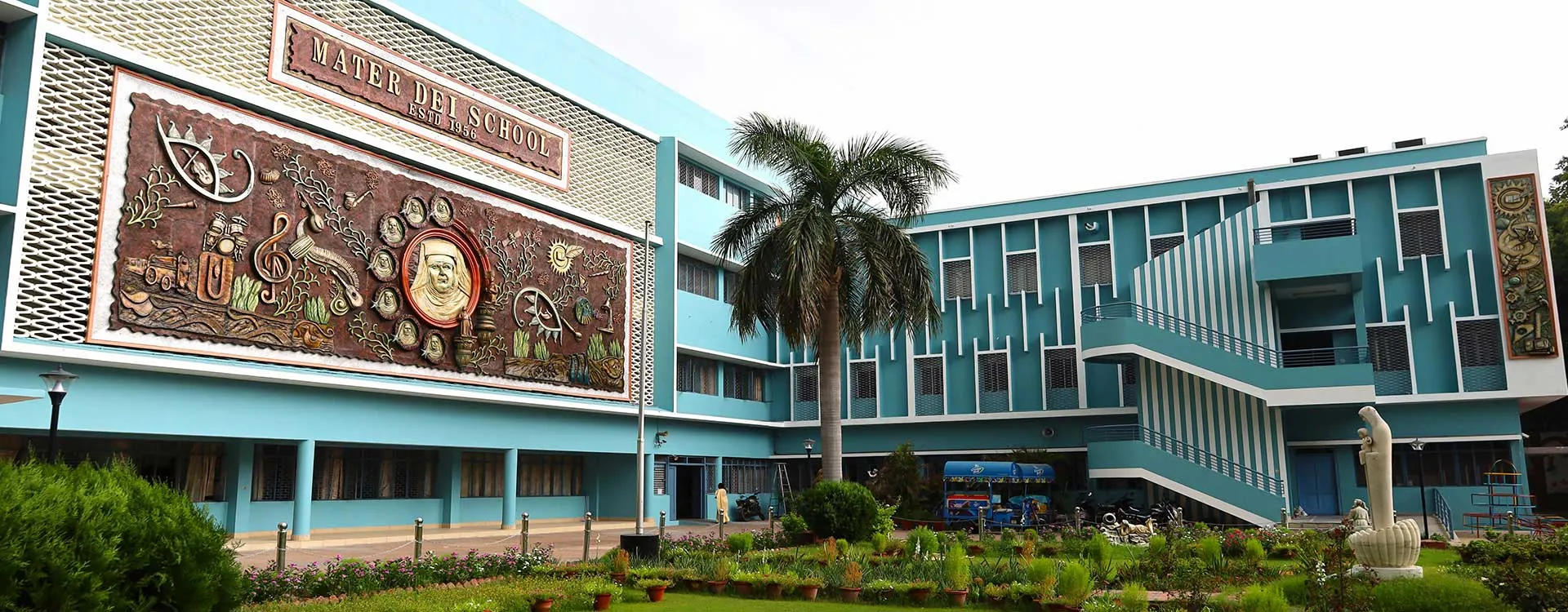 Mater Dei School campus