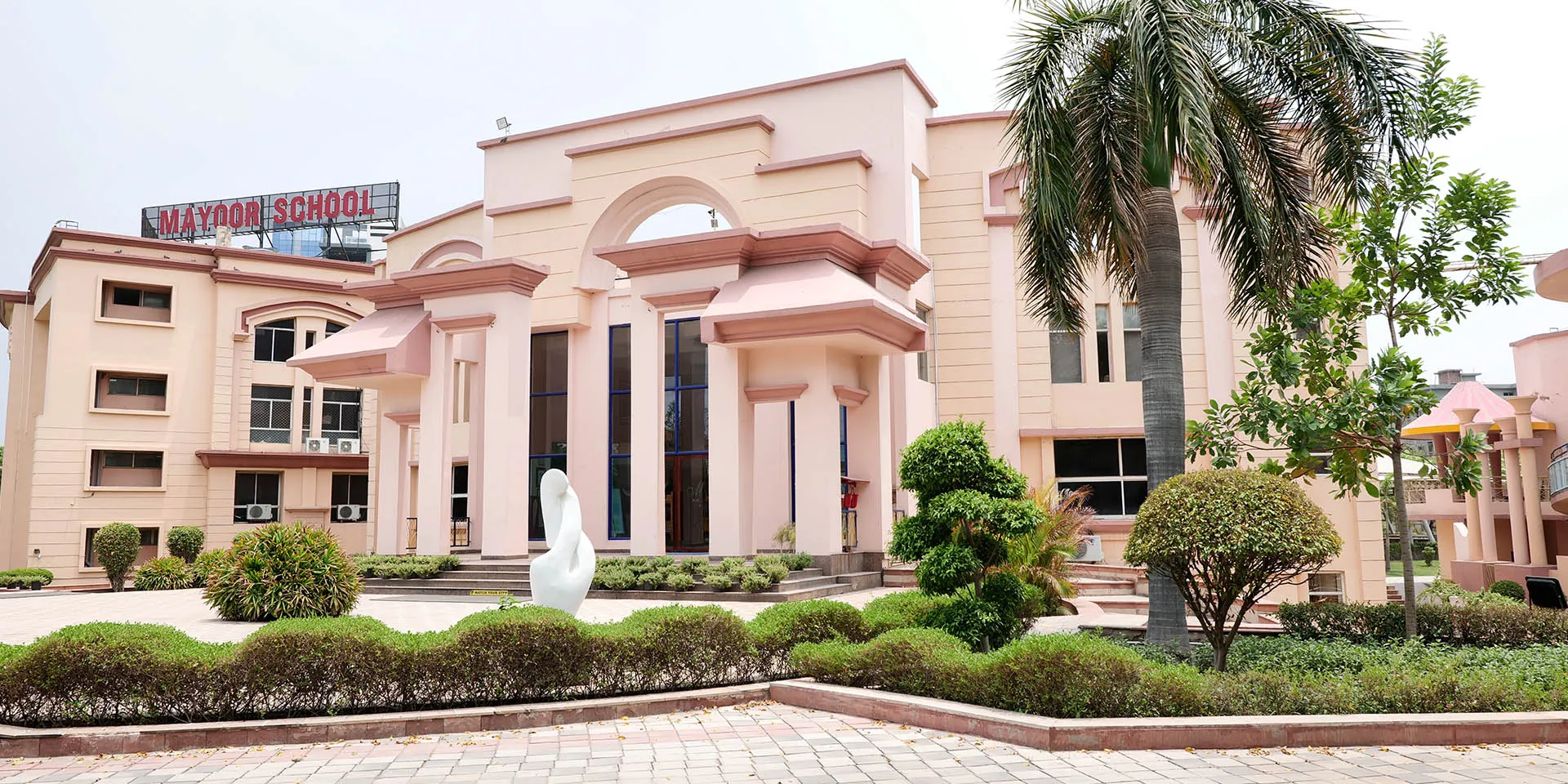 Mayoor School campus
