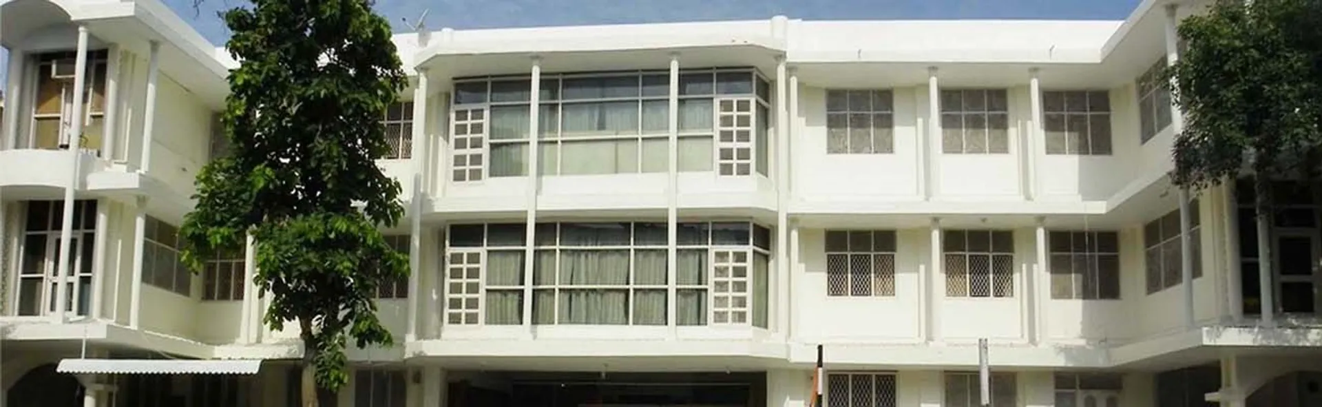 Modern Child Public School campus