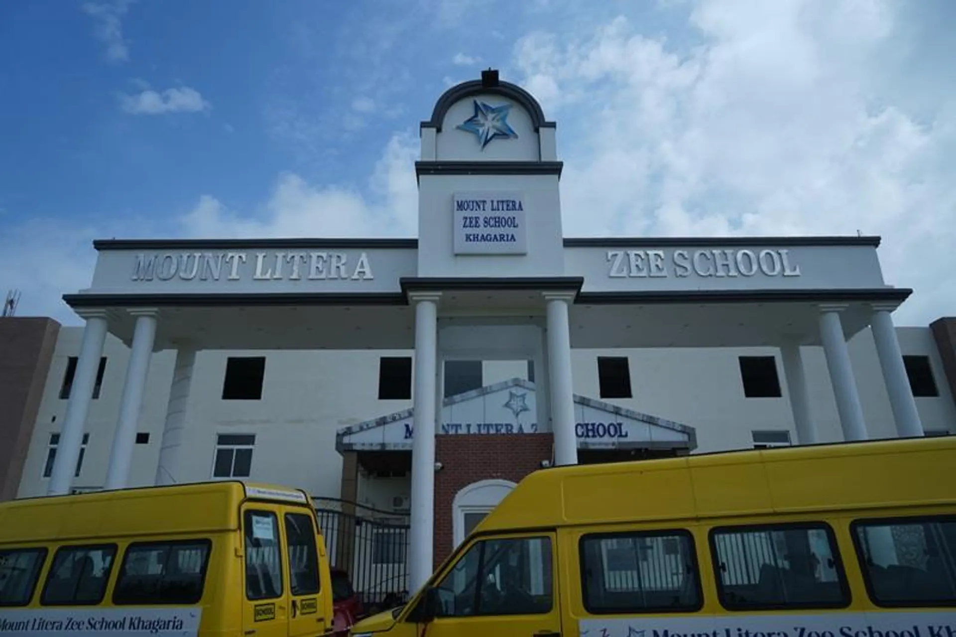 Mount Litera Zee School