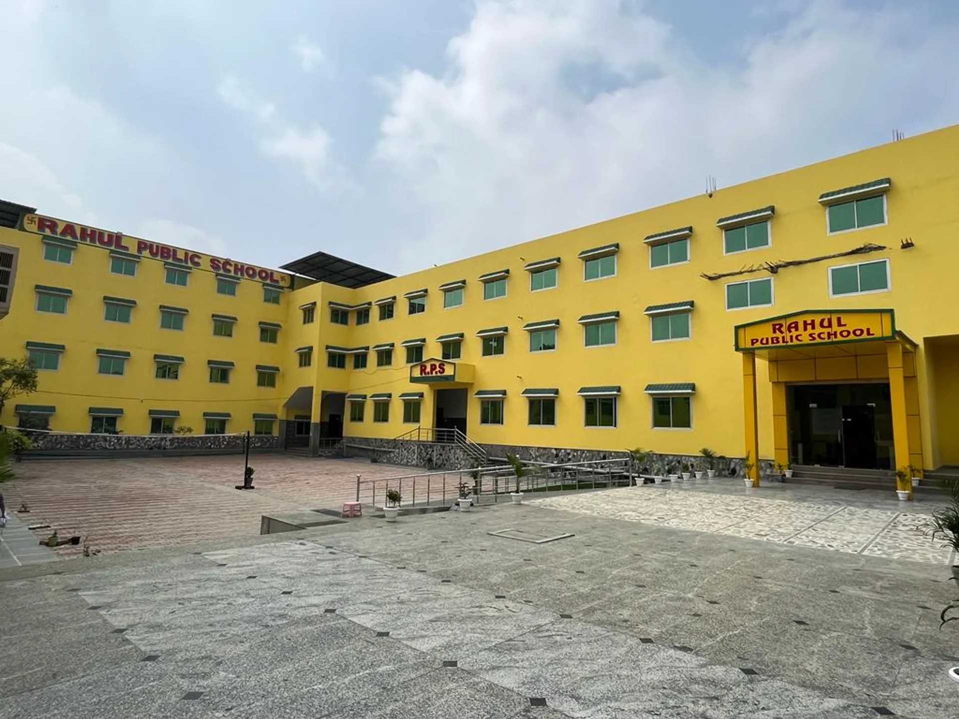 Rahul Public School campus