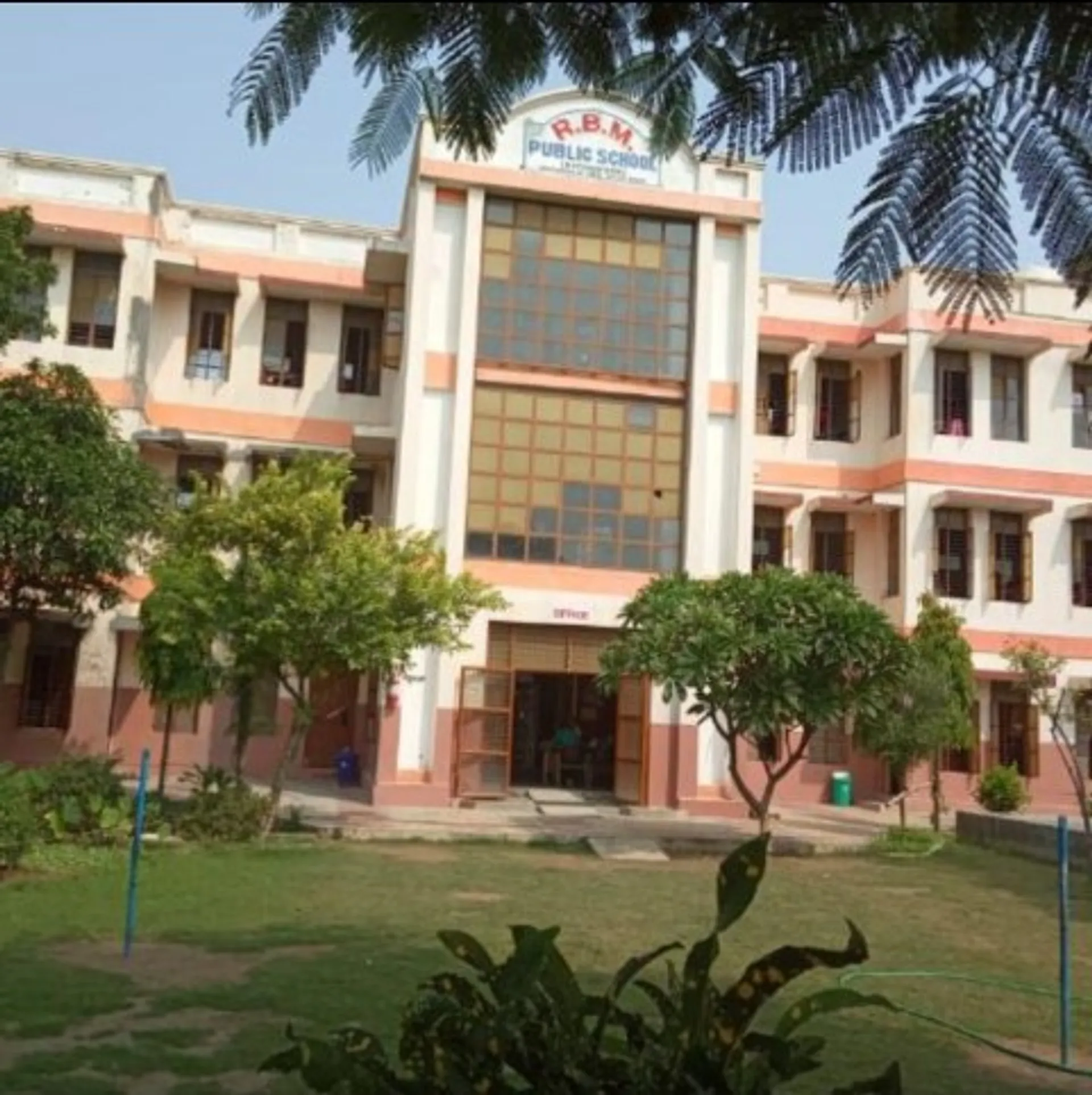 Sant Hari Dass Senior Secondary Public School campus