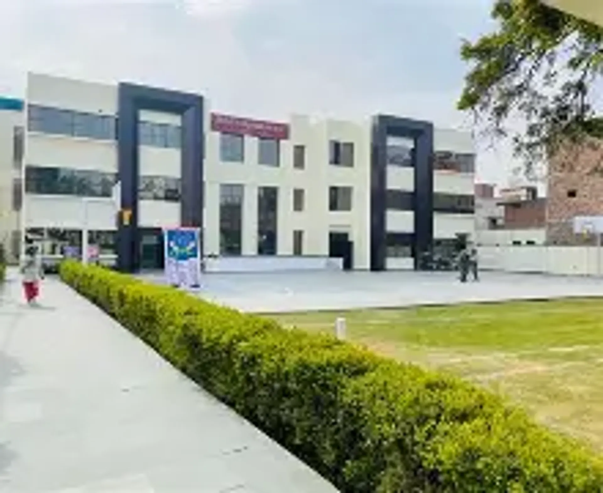 Shikshantaran Senior Secondary School campus