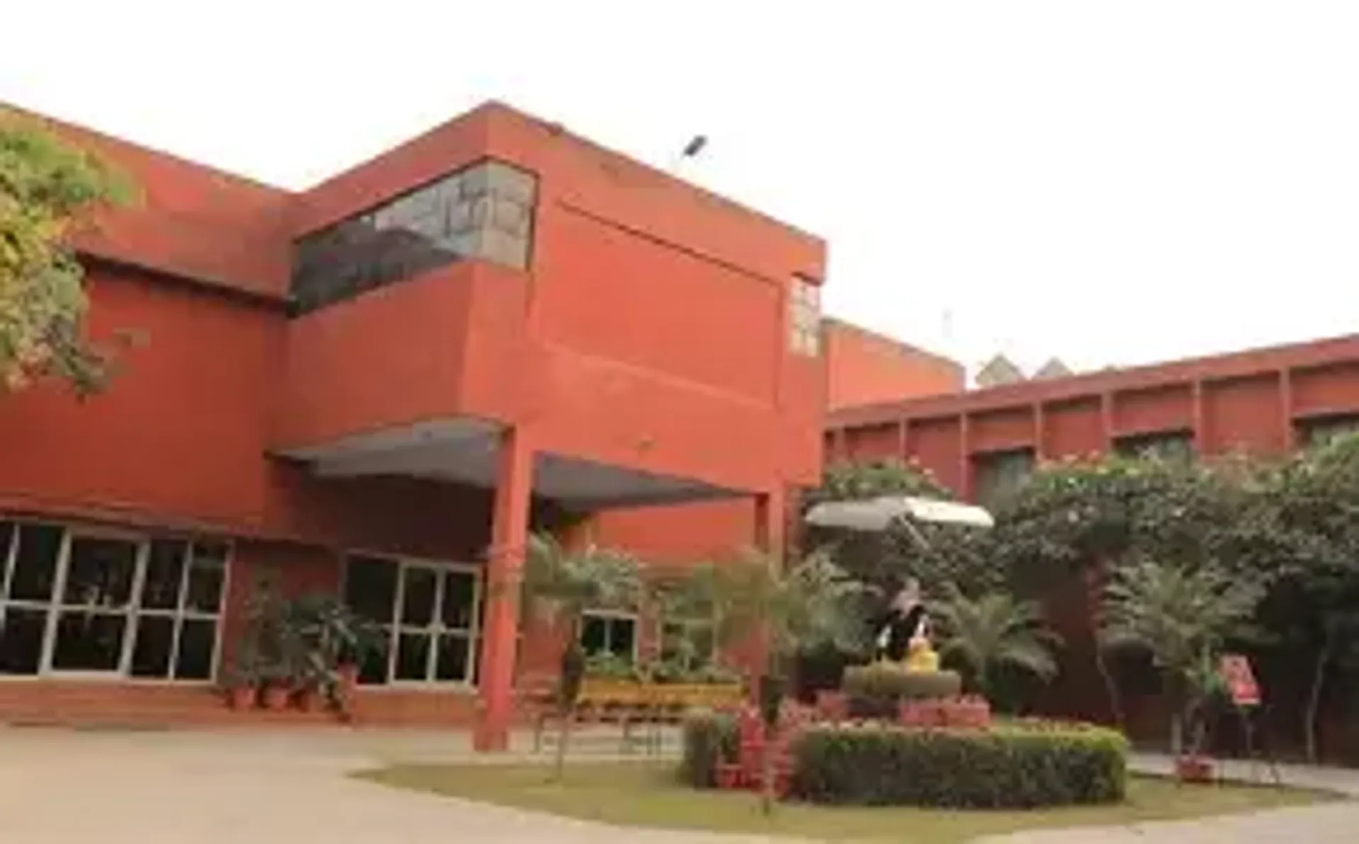 Shivoy School campus
