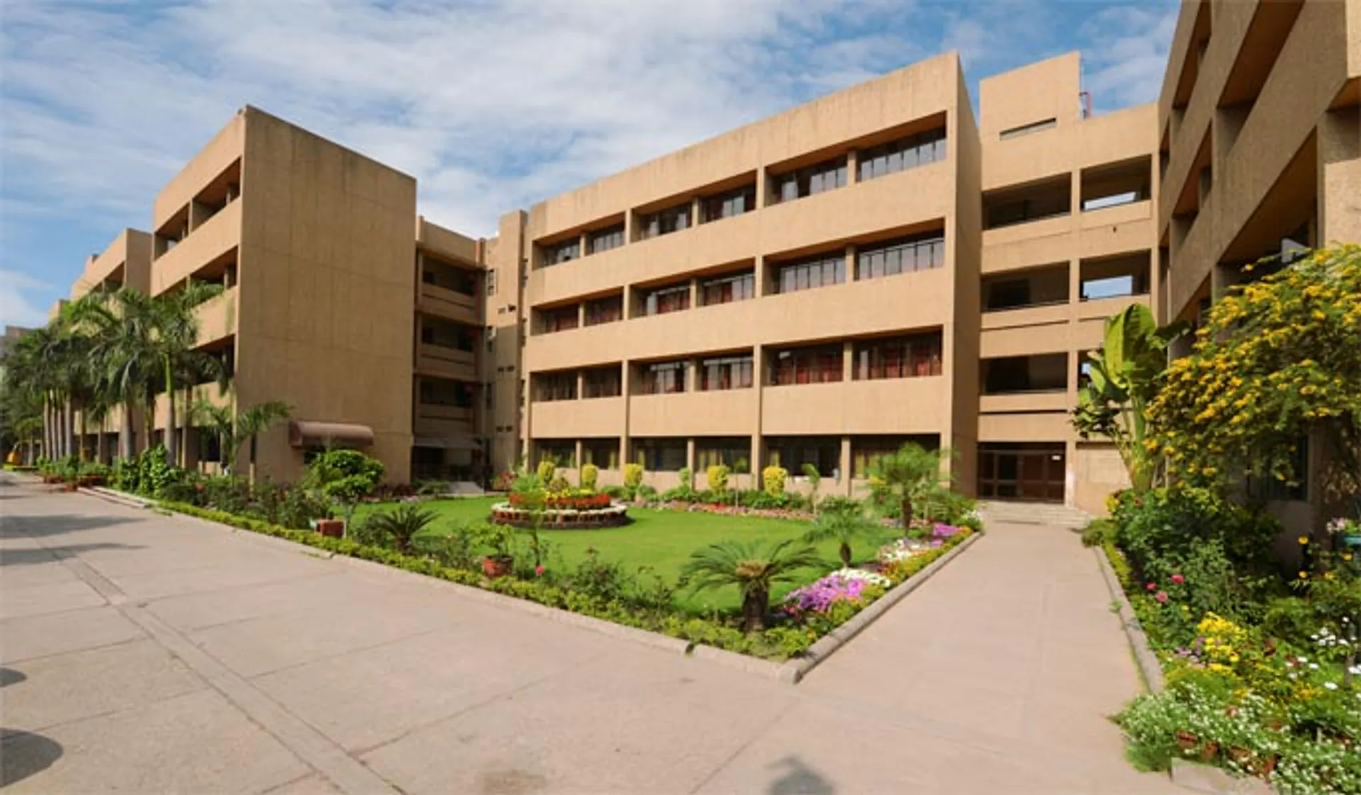 Somerville School campus
