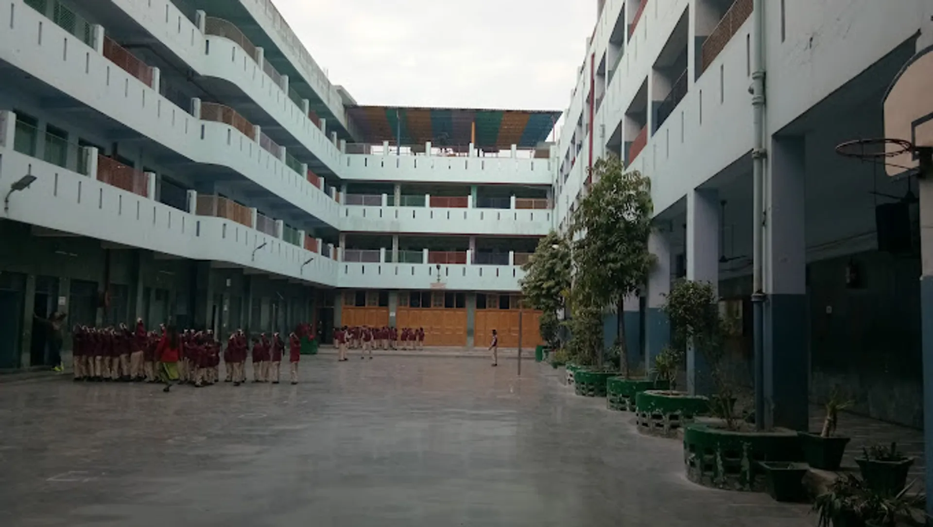 Sri Guru nanak Public School campus