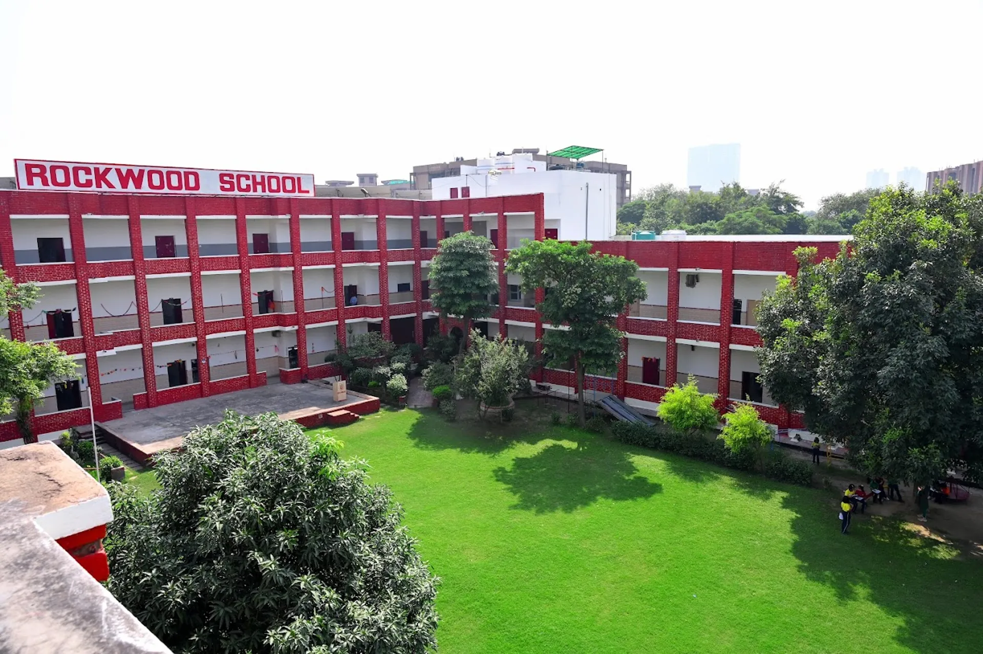 SRM Public School campus