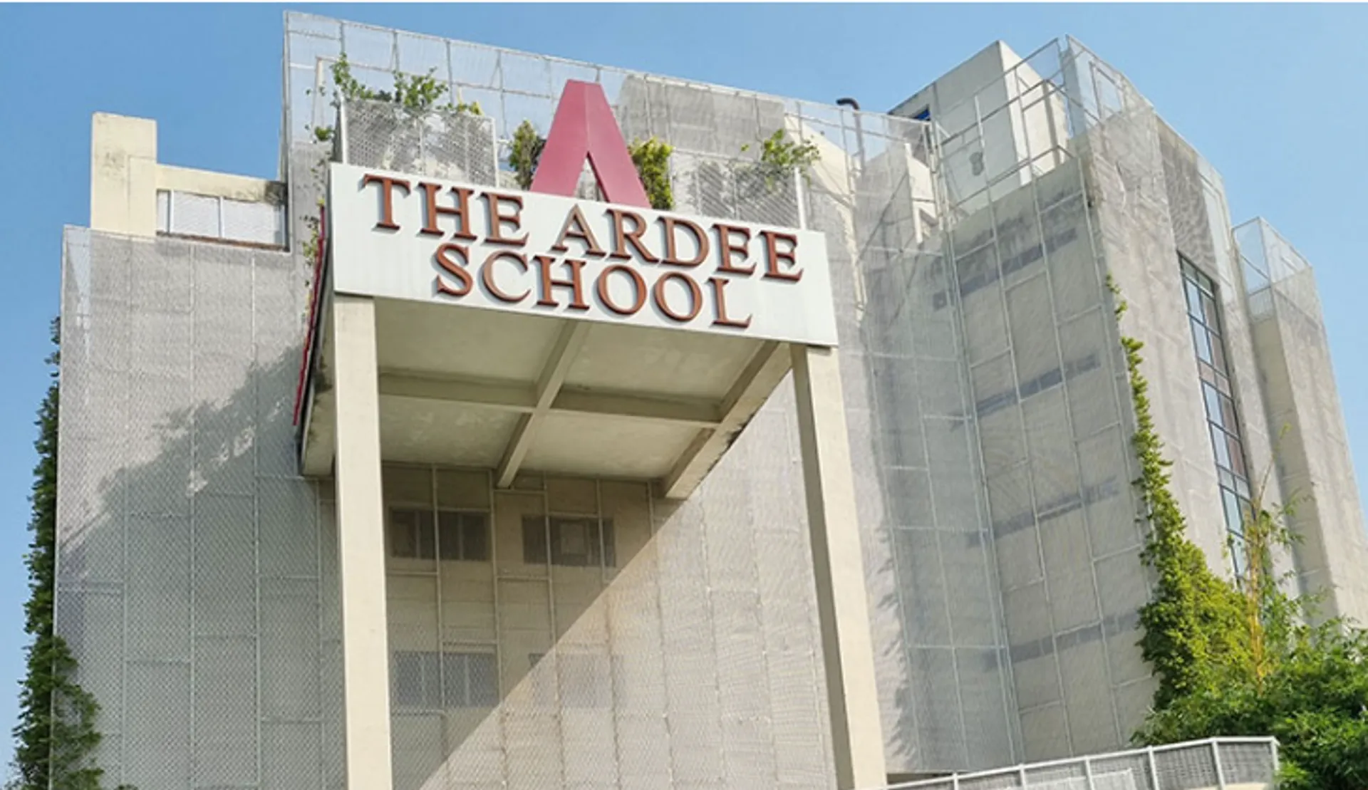 The Ardee School campus