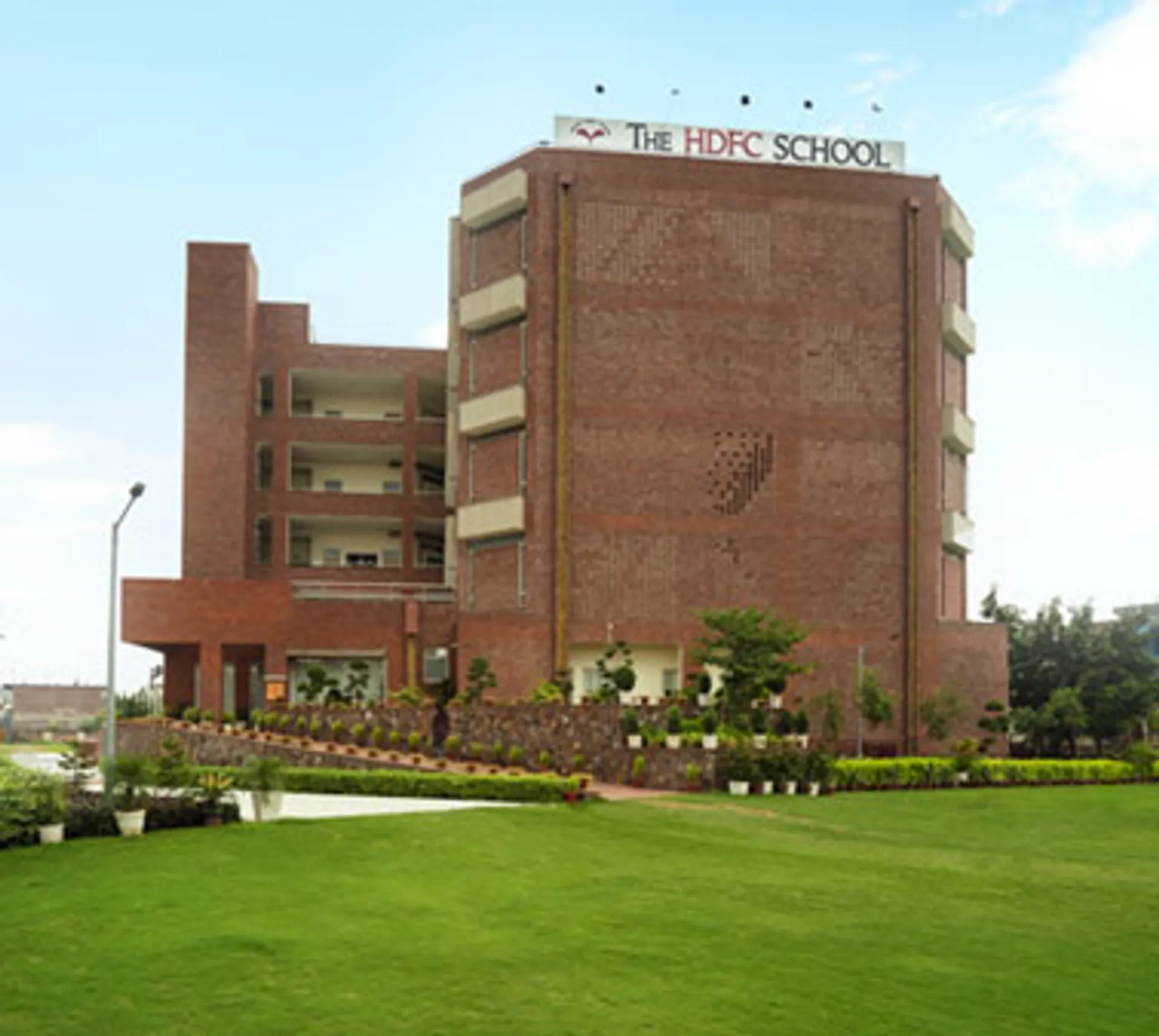 The HDFC School campus