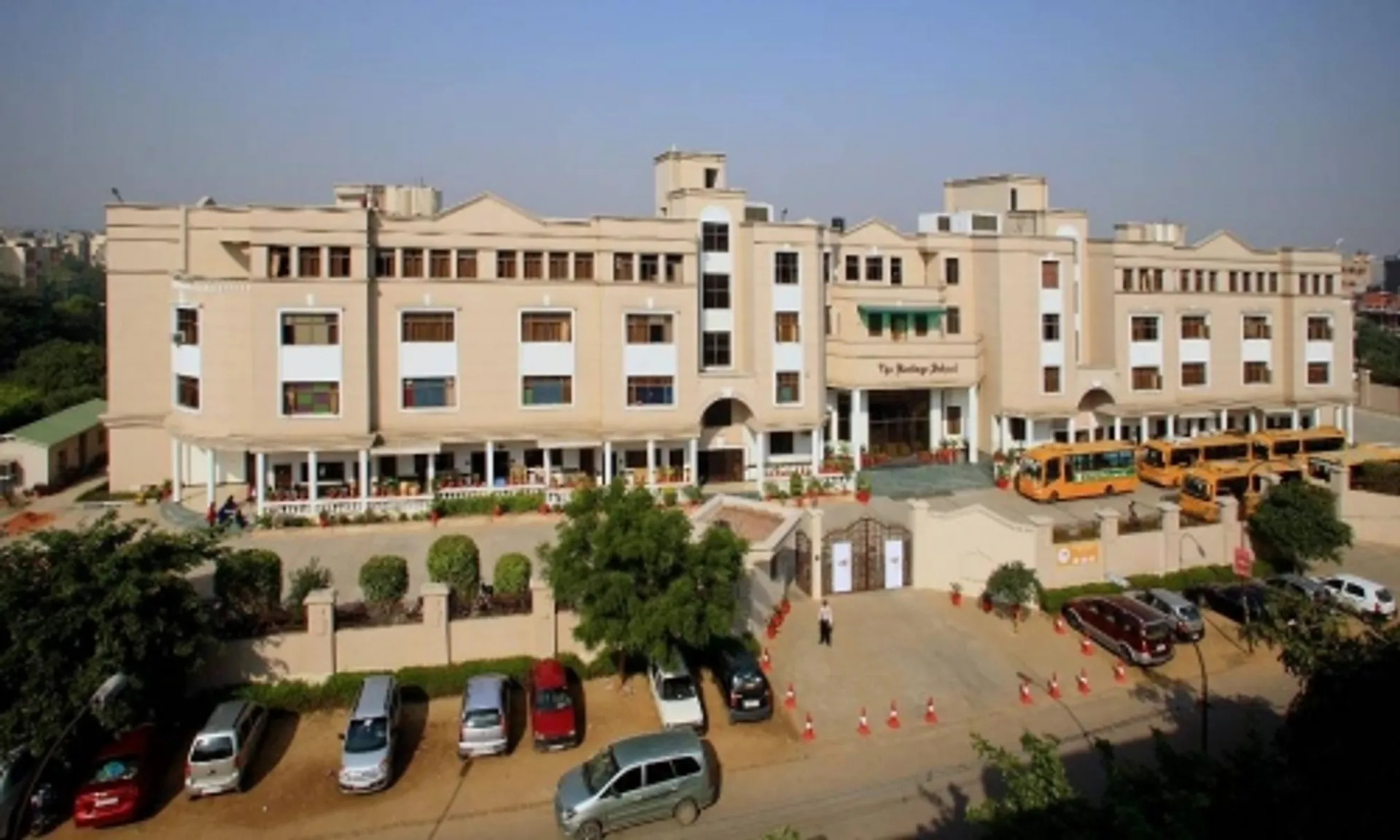 The Heritage School campus