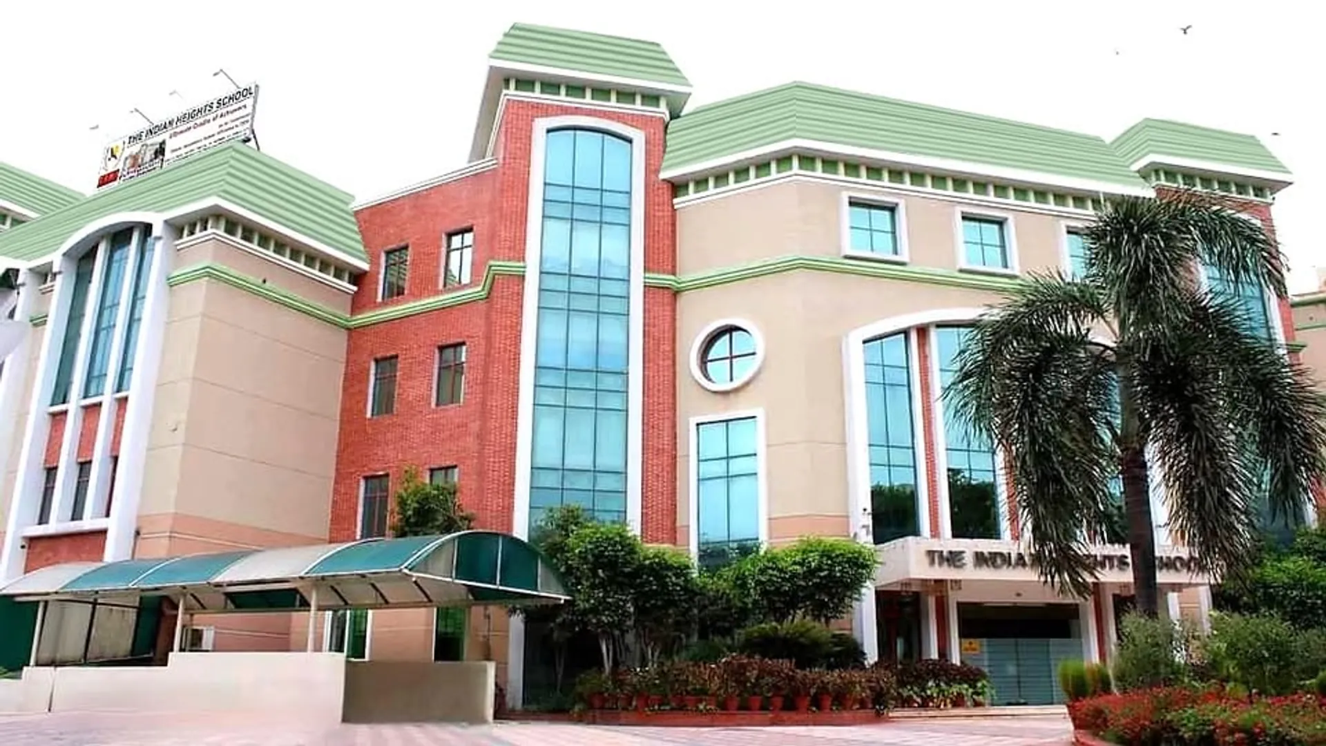 The Indian Heights School campus