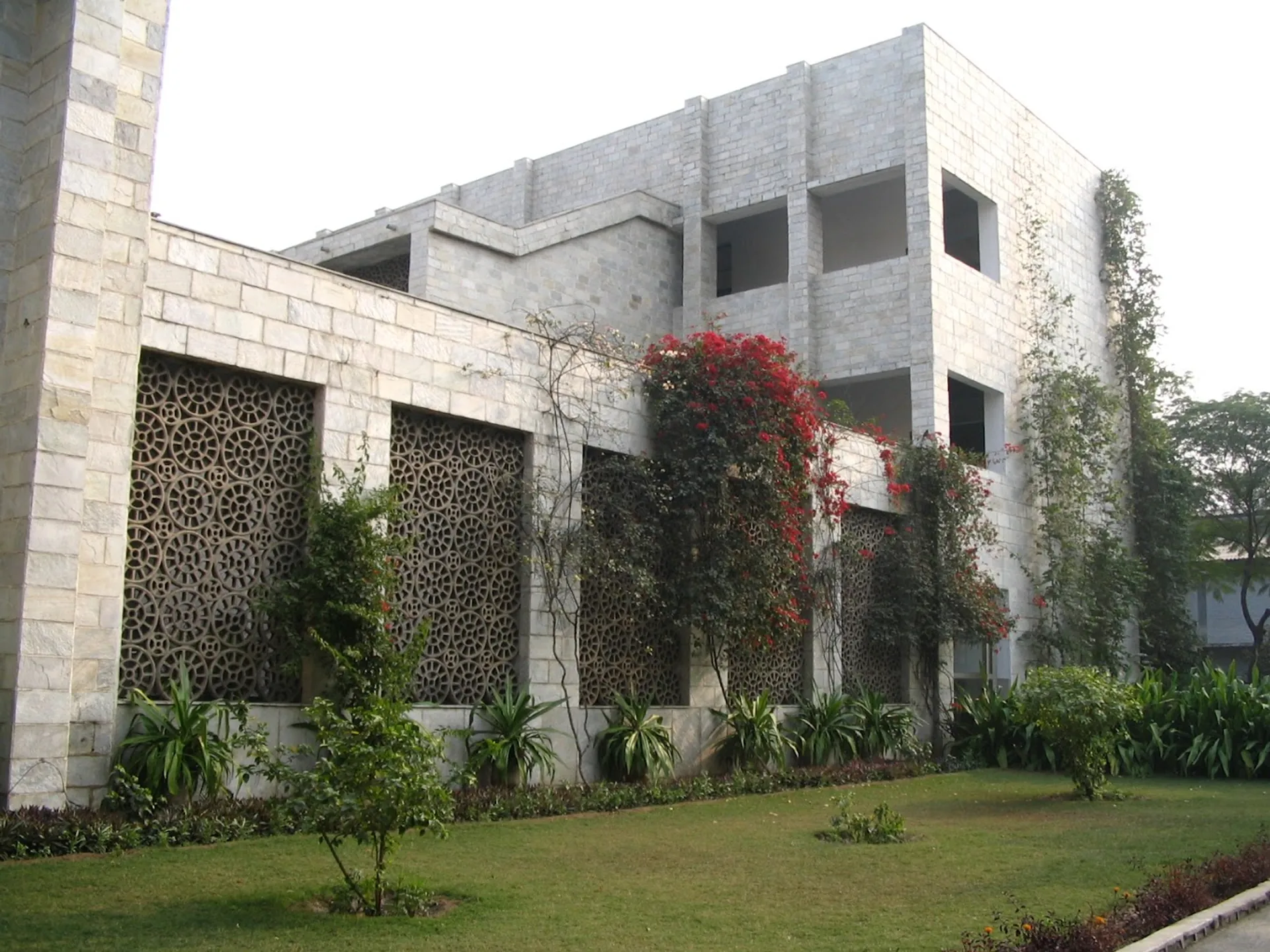 The Mother's International School campus