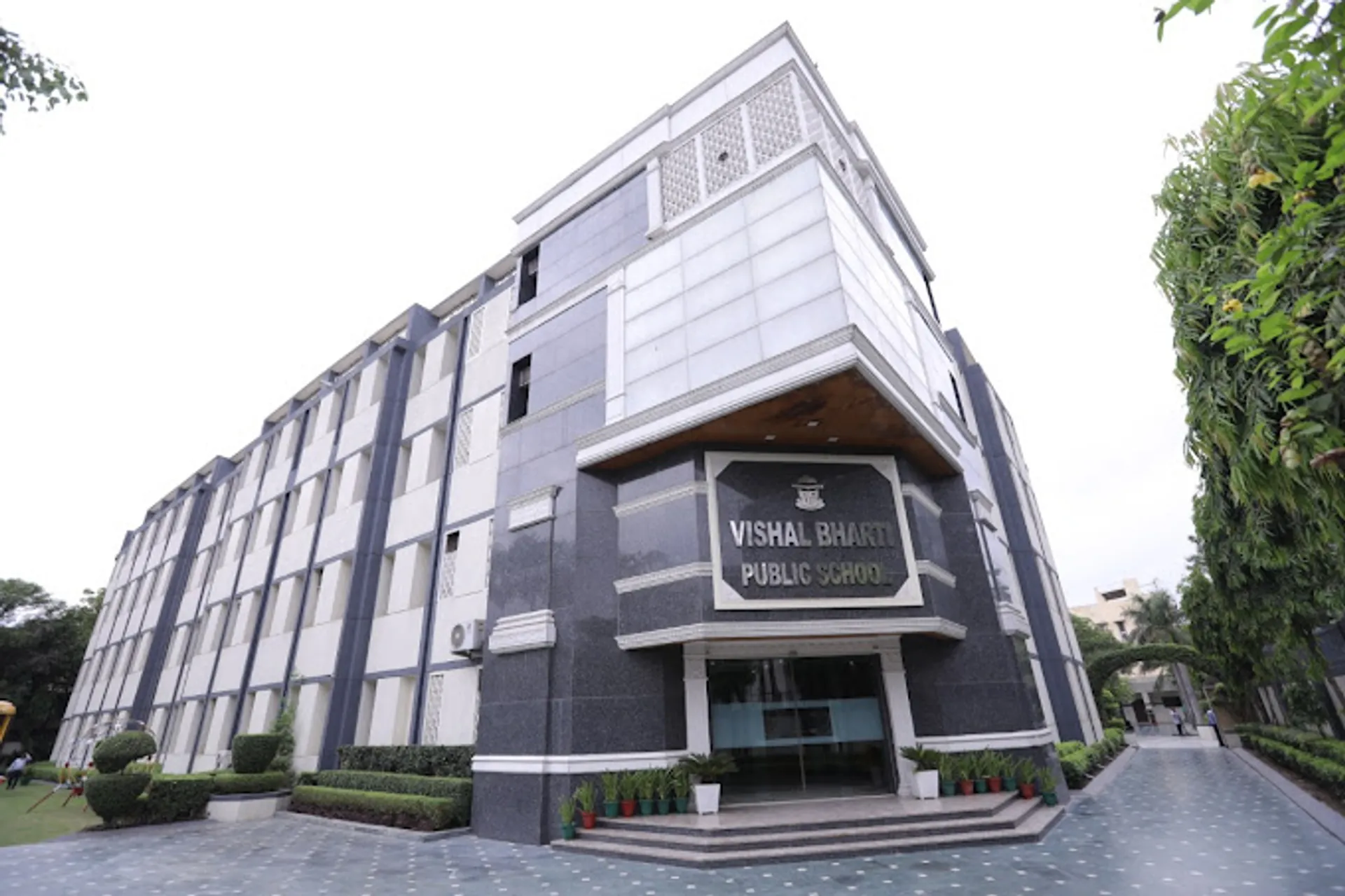 Vishal Bharti Public School campus